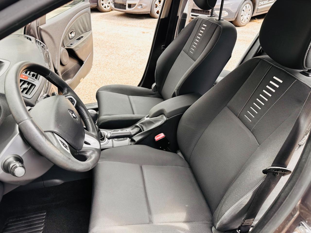 Renault Mégane 1.5 dCi 110CV EDC SporTour GT Line