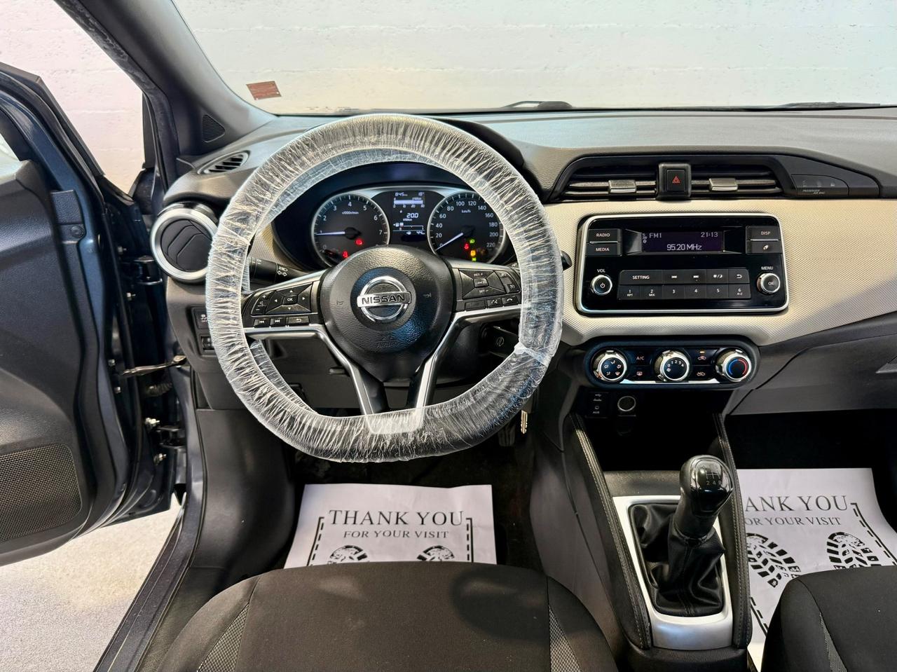 Nissan Micra 1.0L 12V 5 porte Visia - 12 Mesi Garanzia