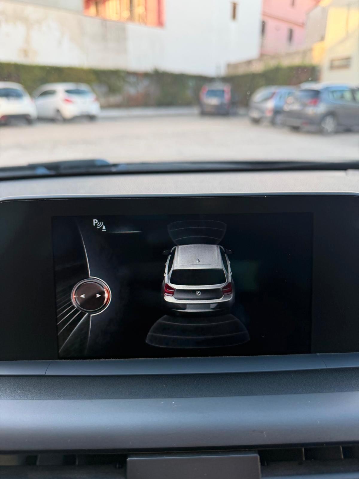 Bmw 116 116d 5p. Urban