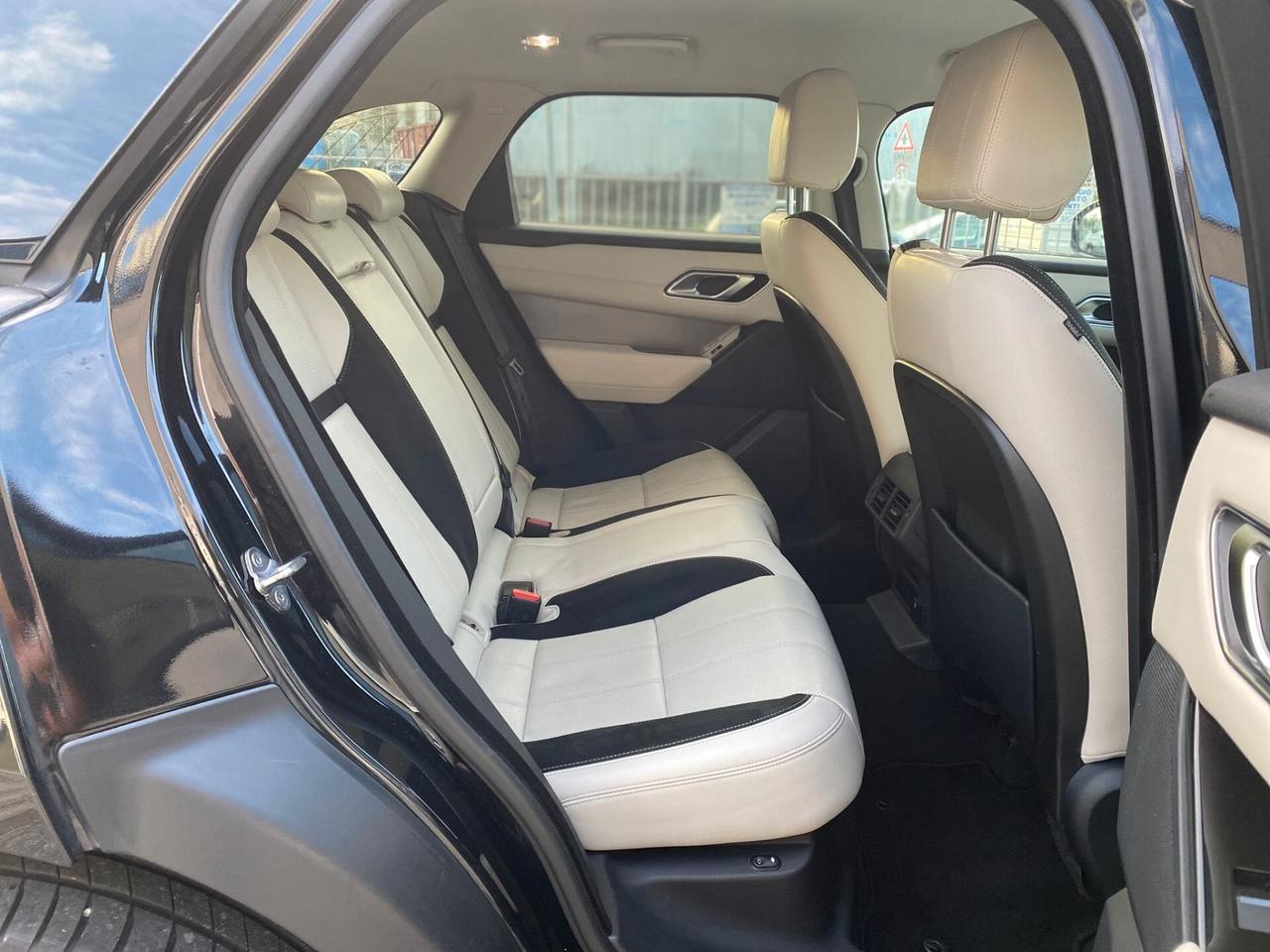 Land Rover Range Velar 2.0 TD4 180 CV R-Dynamic HSE