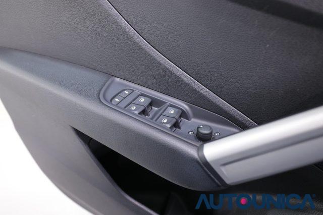 AUDI Q2 30 TDI S TRONIC BUSINESS FARI LED
