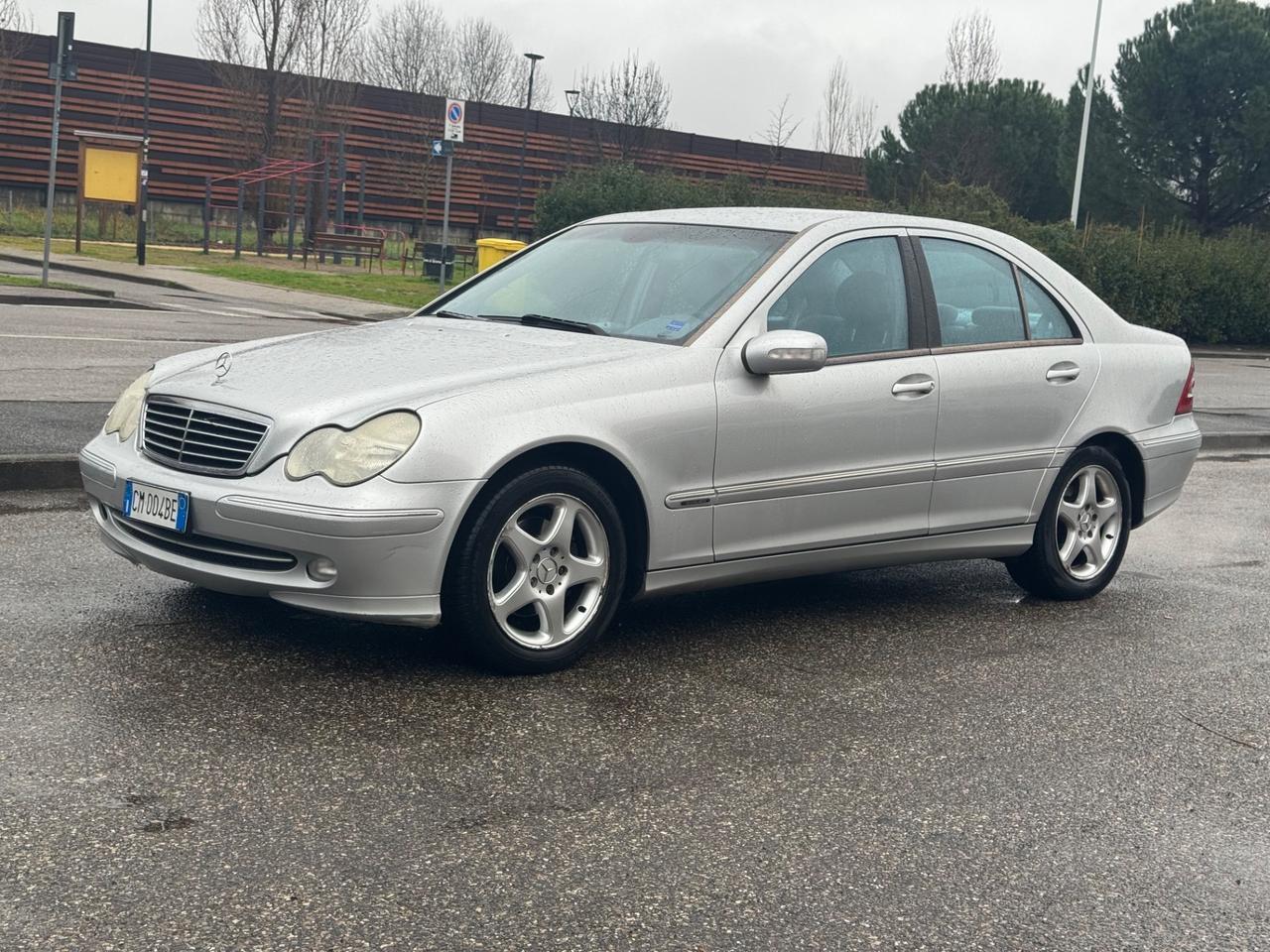 Mercedes-benz C 220 CDI cat Avantgarde 210.000km 2003