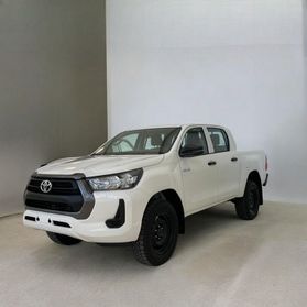 Toyota Hilux 2.4 D-4D A/T 4WD 4 porte Double Cab Comfort