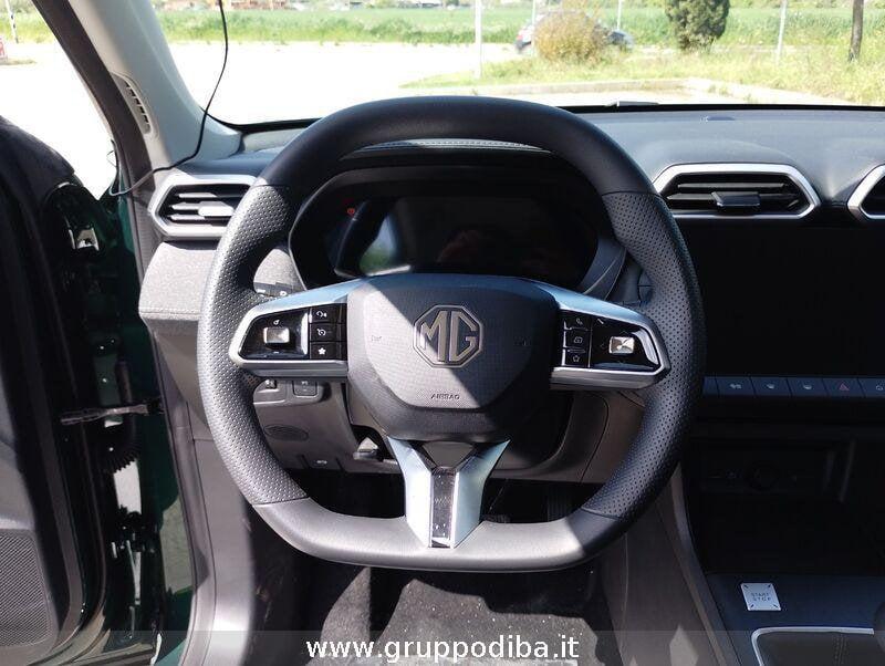 MG ZS 1.5L MT STD MY25.5 British Green