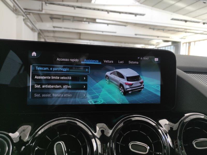 Mercedes-Benz GLA (H247) - GLA 200 Automatic Business