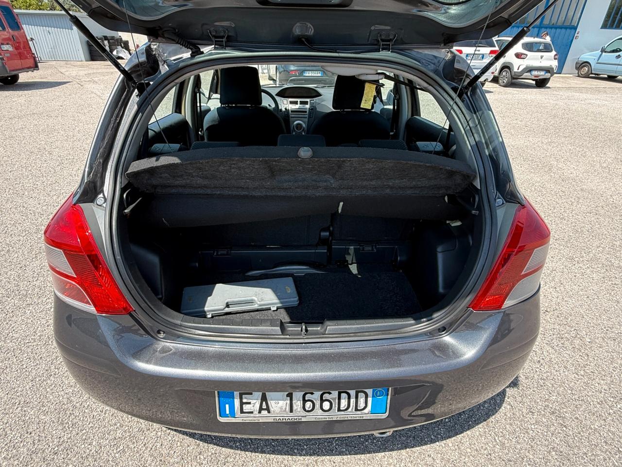 Toyota Yaris 1.3 5 porte M-MT Sol