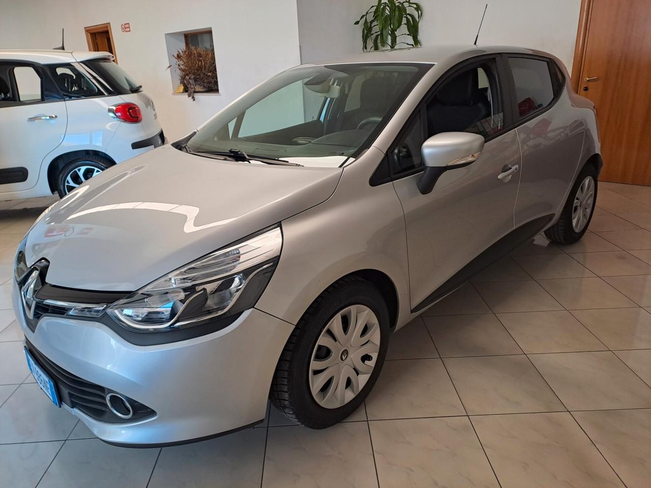Renault Clio 1.2 75CV 5 porte Live
