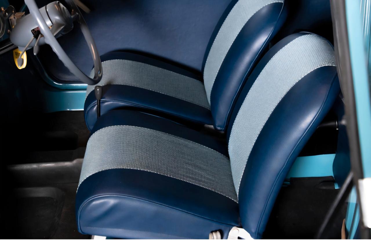 Piaggio Vespa 400 Acma