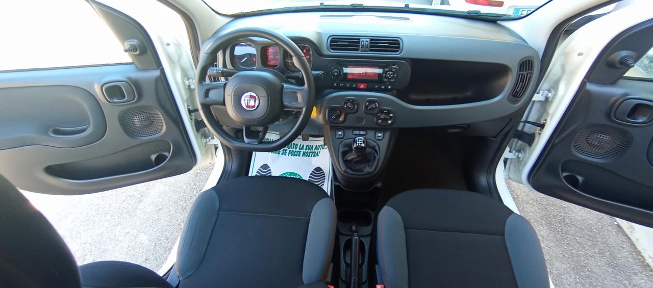 Fiat Panda 1.2i 69 CV - Garanzia-Neopatentati