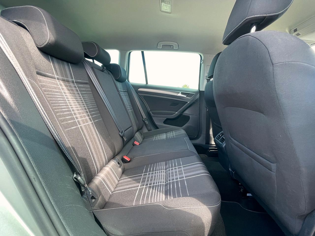 Volkswagen Golf Variant 1.6 TDI 110 CV Comfortline BlueMotion Tech.