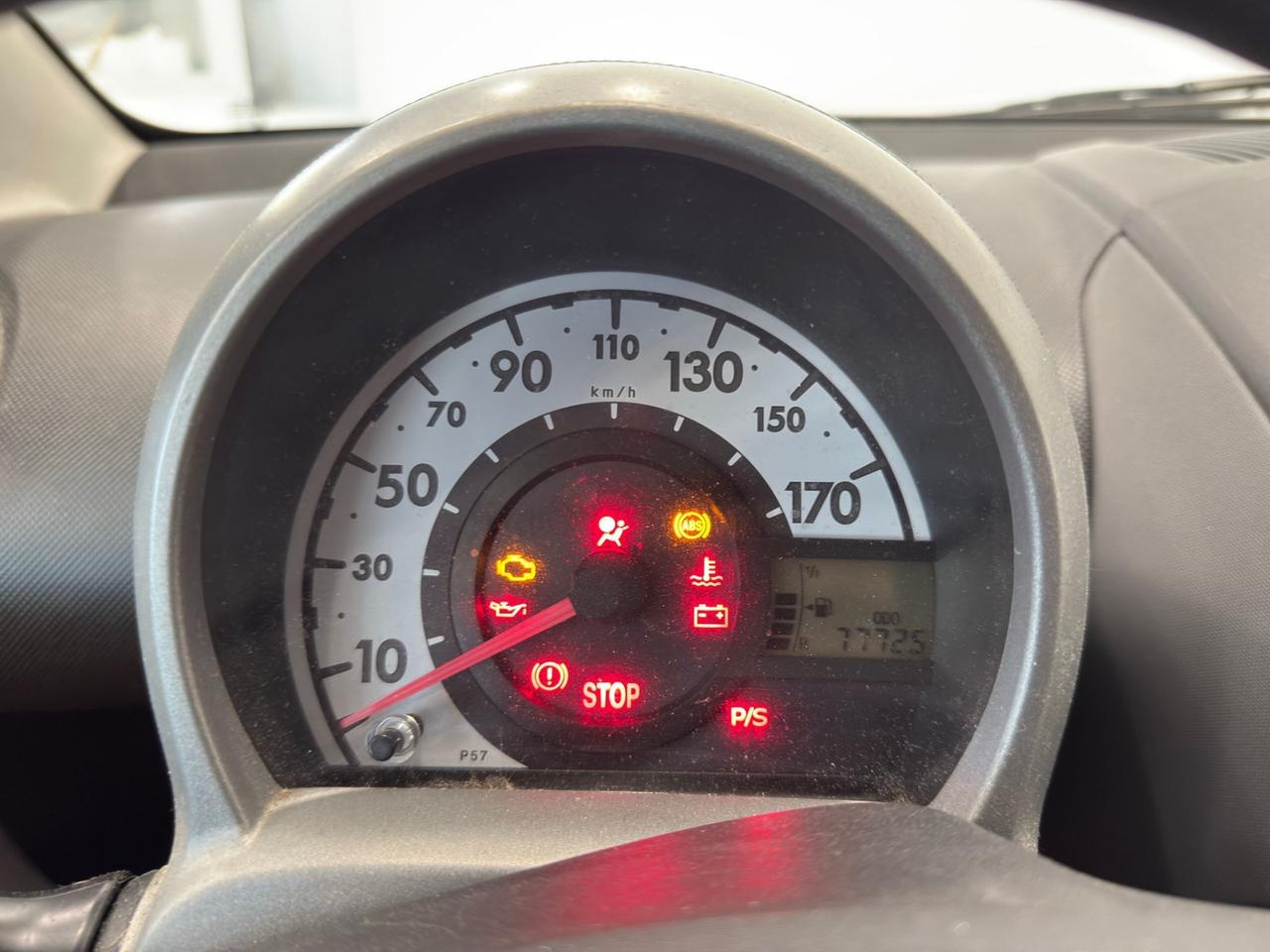 Peugeot 107 1.0 68CV 3p. Plaisir