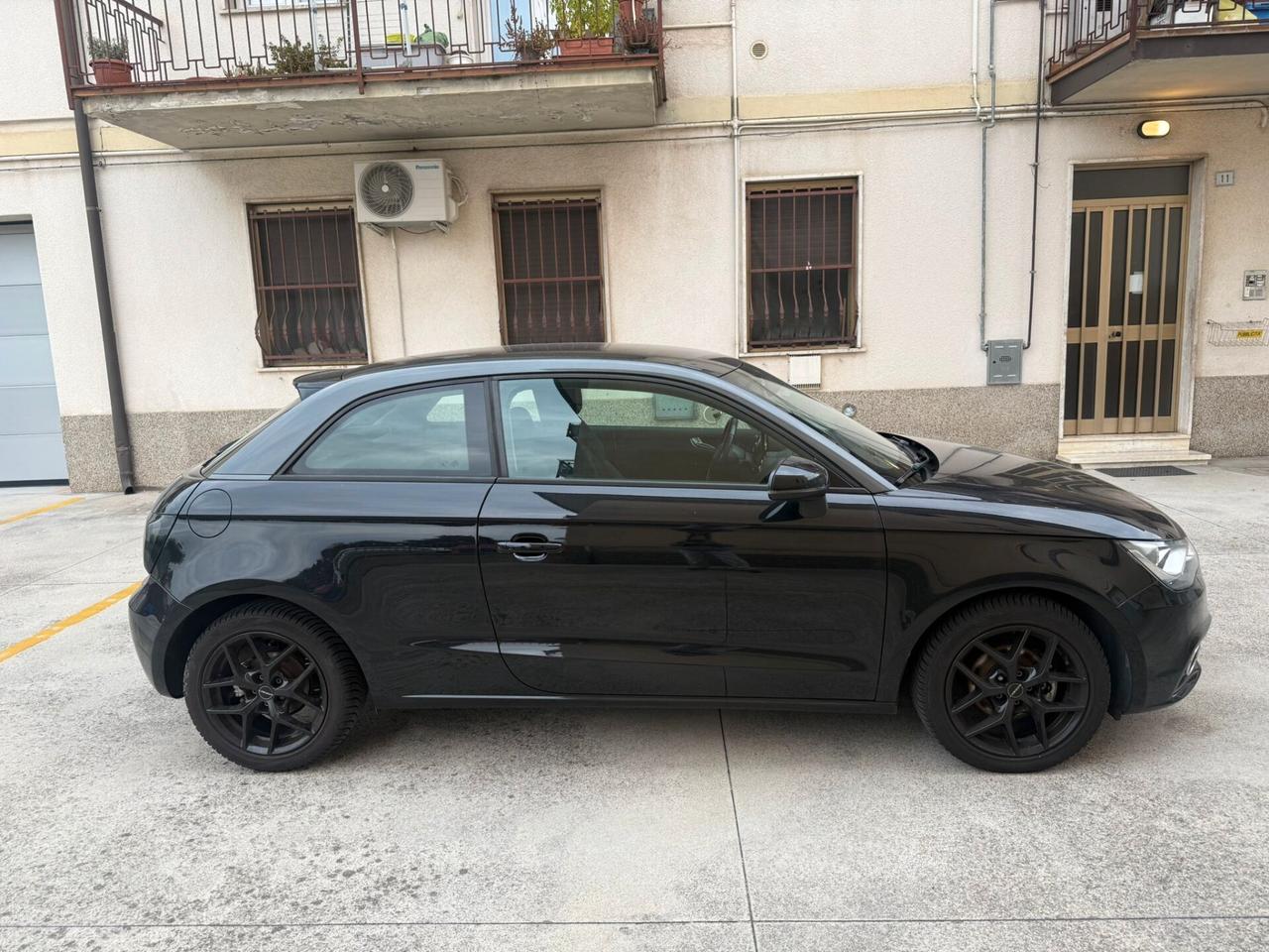 A1 1.6 TDI Attraction
