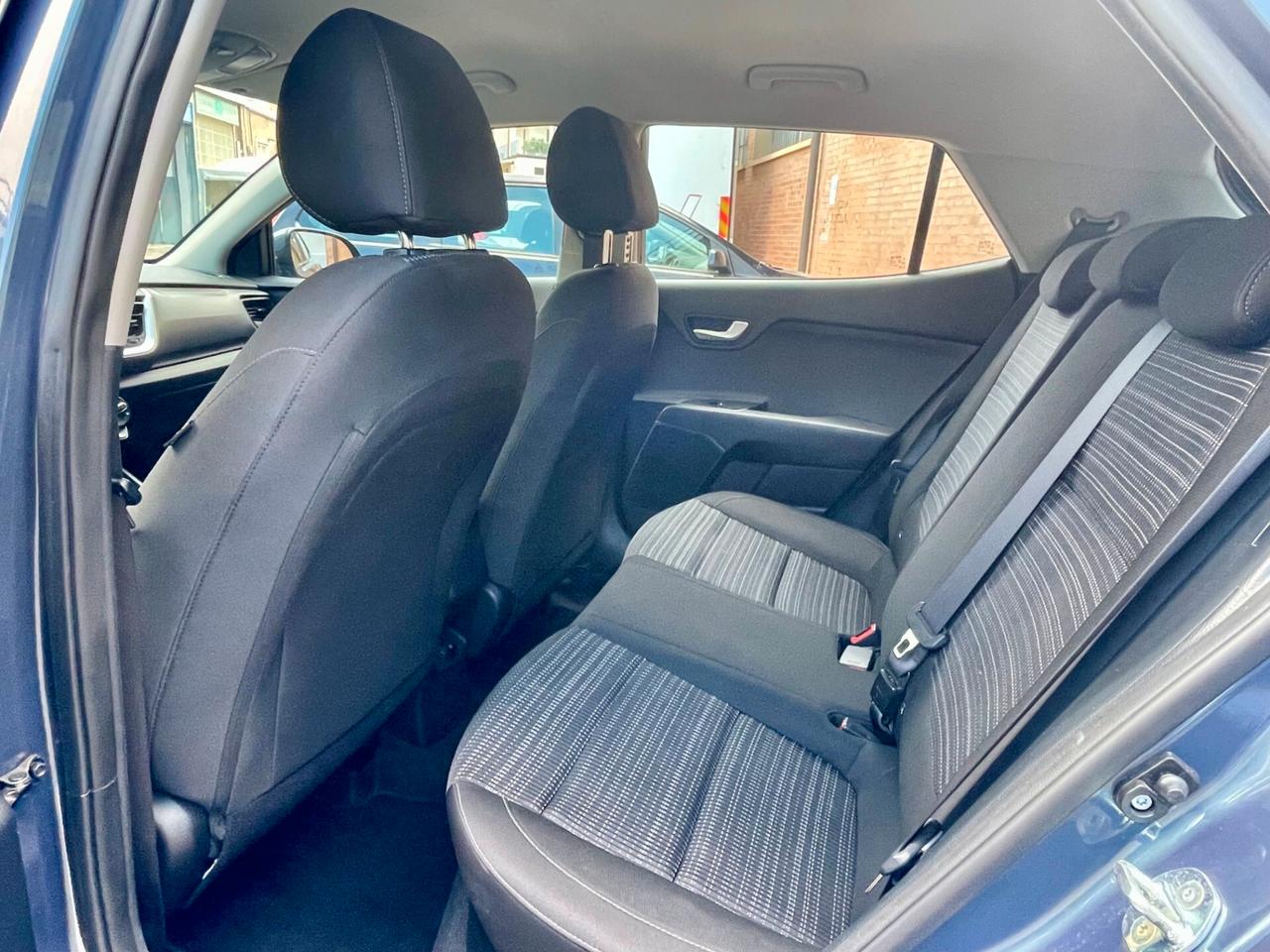 KIA STONIC -DESIGN PACK-2021-GPL ORIGINALE KIA-GARANZIA FINO AL 2028
