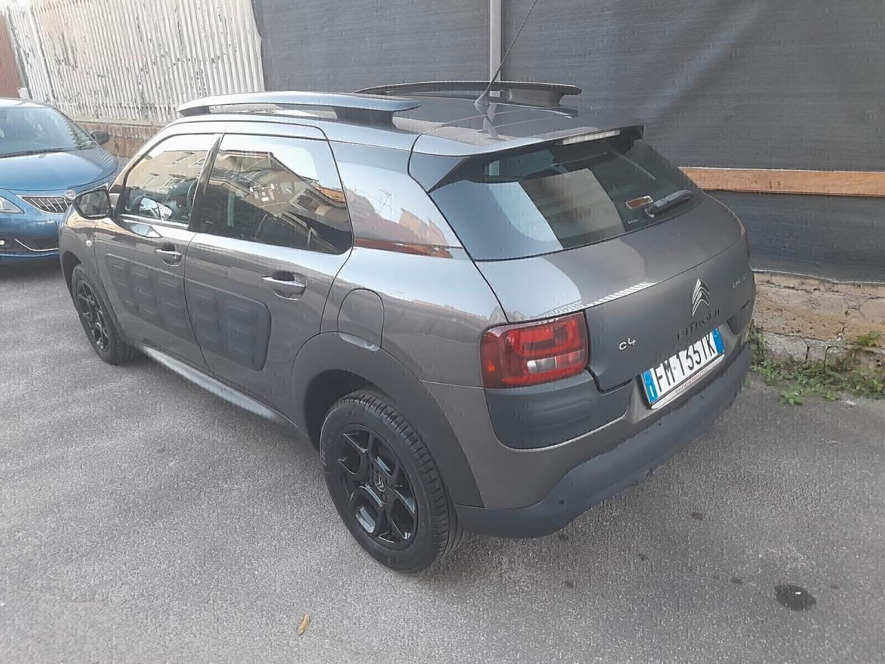Citroen C4 Cactus PureTech 82 Shine