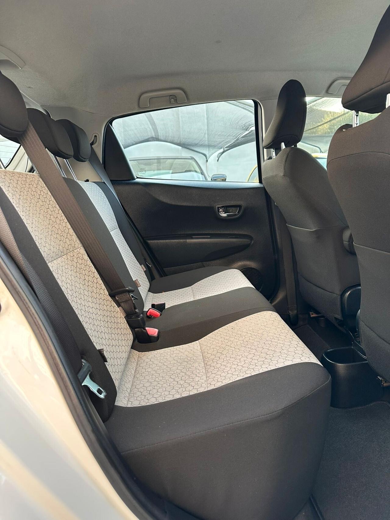 Toyota Yaris 1.0 5 porte Lounge - Unico Proprietario