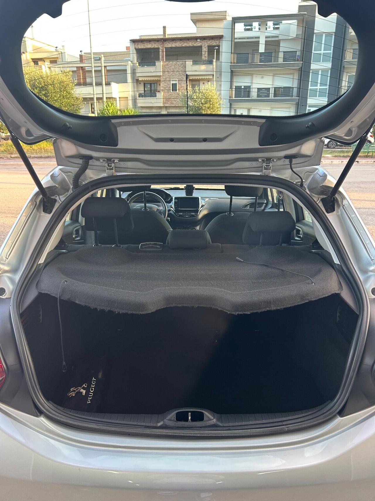 Peugeot 208 1.2 VTi 82 CV 5 porte