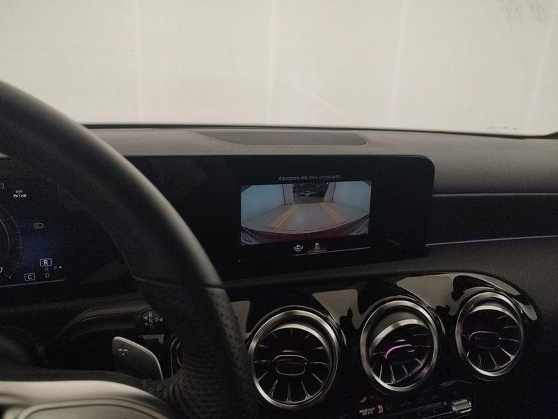 Mercedes-Benz Classe A A 200 d Premium Night edition auto