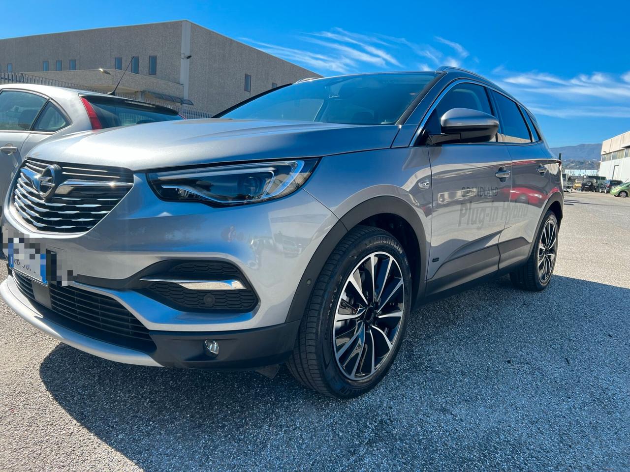 Opel Grandland X 1.6 Hybrid4 Plug-in aut. AWD