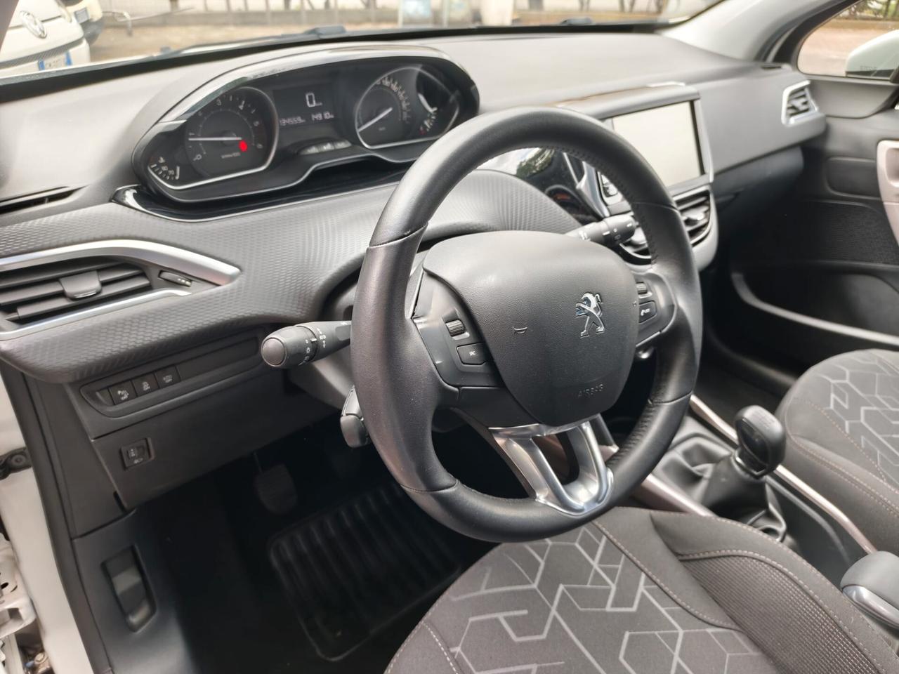 Peugeot 2008 BlueHDi 100 Allure EURO 6B