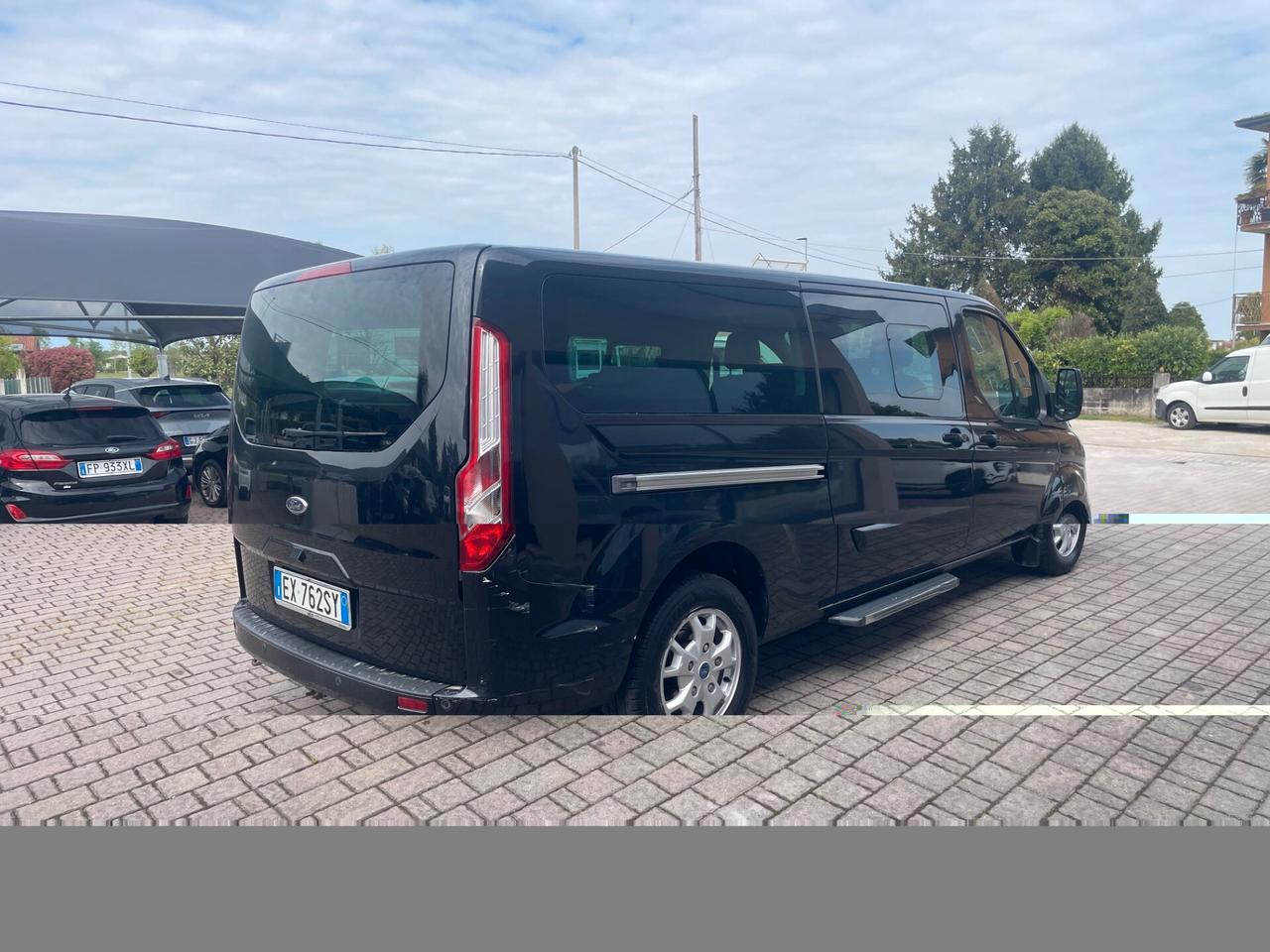 Ford Tourneo Custom 300 2.2 TDCi 155CV PL Titanium