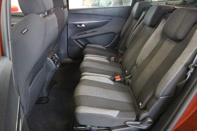 PEUGEOT 5008 BlueHDi 130 S&S EAT8 Active Business
