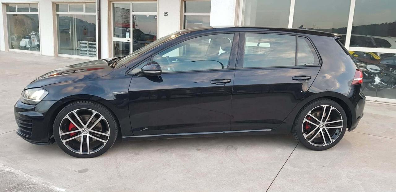Volkswagen Golf GTD 2.0 TDI 184CV DSG