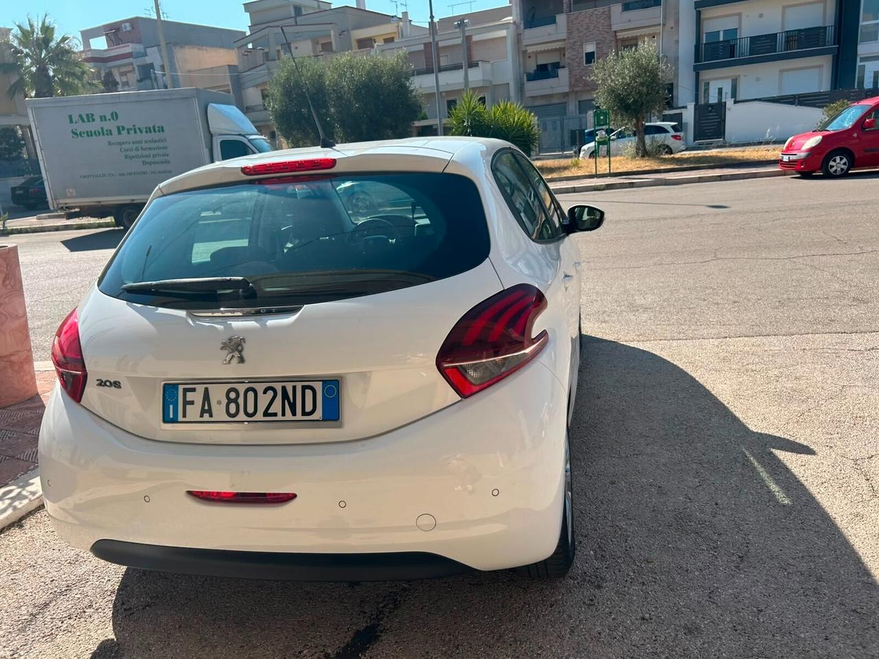 Peugeot 208 1.4 HDi 68 CV 5 porte Active