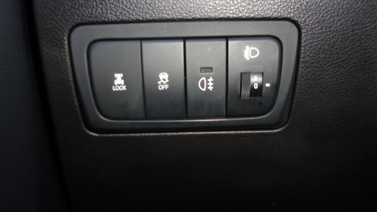 Ssangyong Korando 2.0 e-XDi 175 CV AWD MT Classy