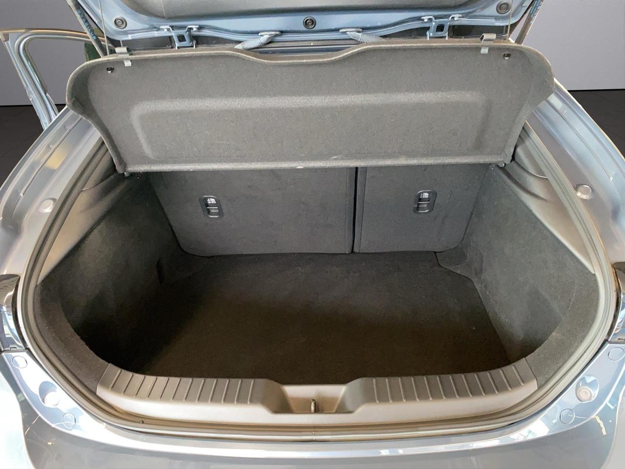 Mazda 3 5p 2.0 m-hybrid Homura 186cv