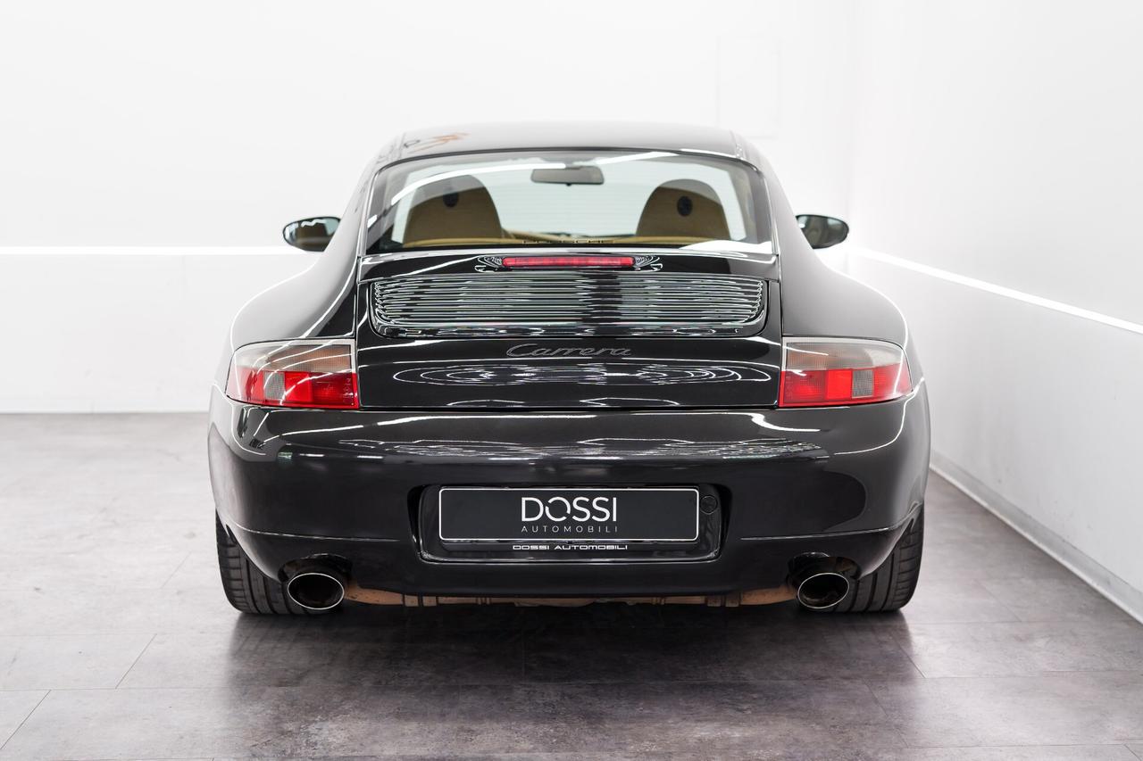 Porsche 911 Carrera 2 Coupé