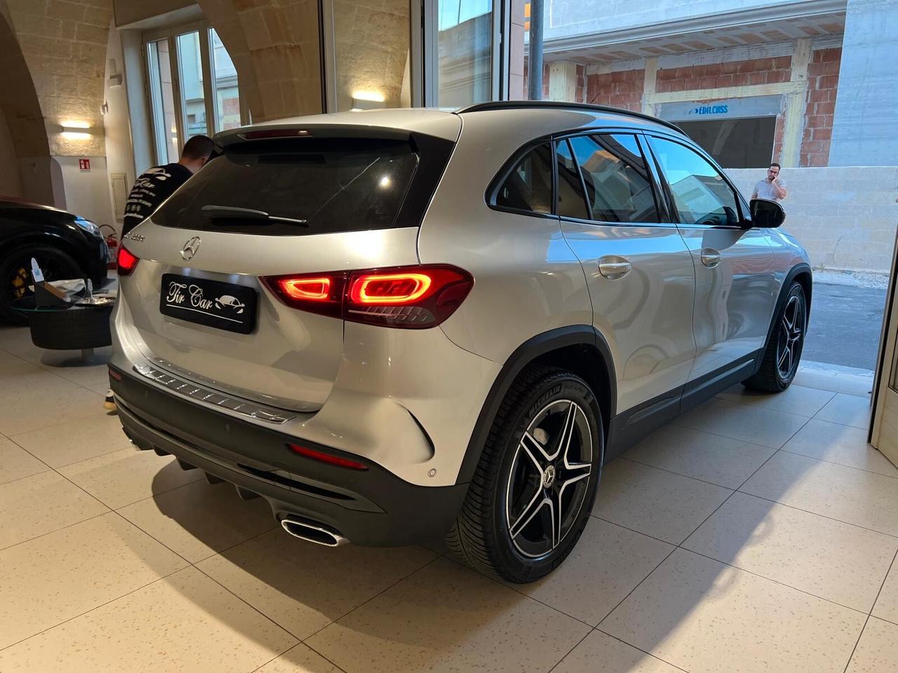 MERCEDES-BENZ GLA 200D PREMIUM 2.0 150CV PELLE NAVI CAM ANNO 2021