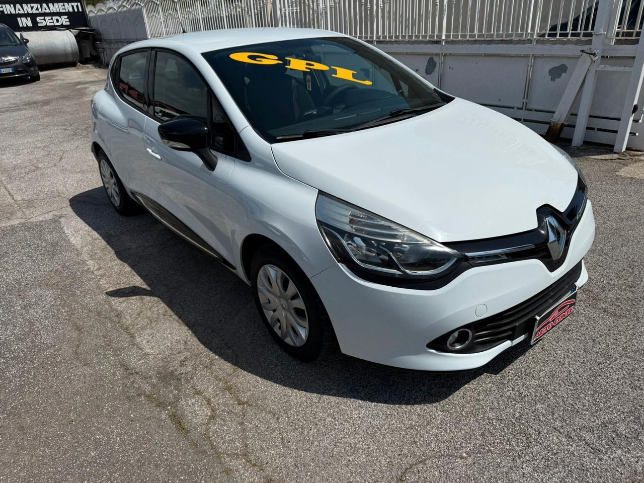 Renault Clio 1.2 75CV GPL 5 porte Wave