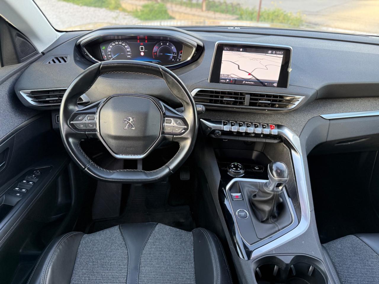 Peugeot 3008 ALLURE BlueHDi 130CV UNI-proprietario