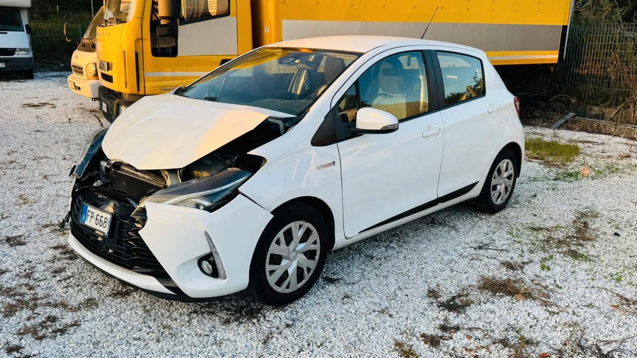 Toyota Yaris 1.5 Hybrid 5p Active