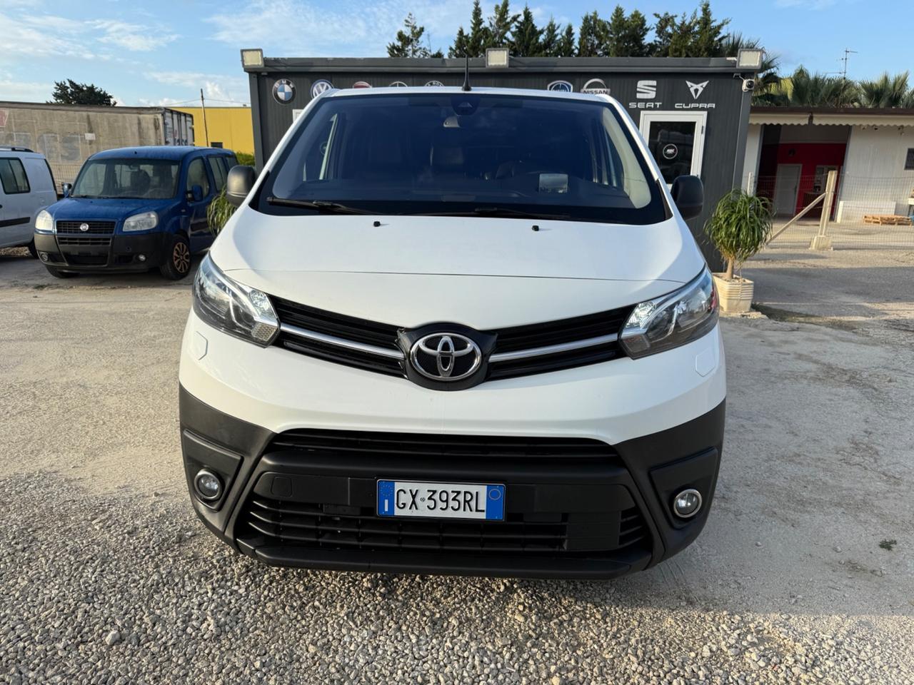 Toyota Proace 2.0D 122CV PL-TN Furgone Medium 4p.14q Comfort
