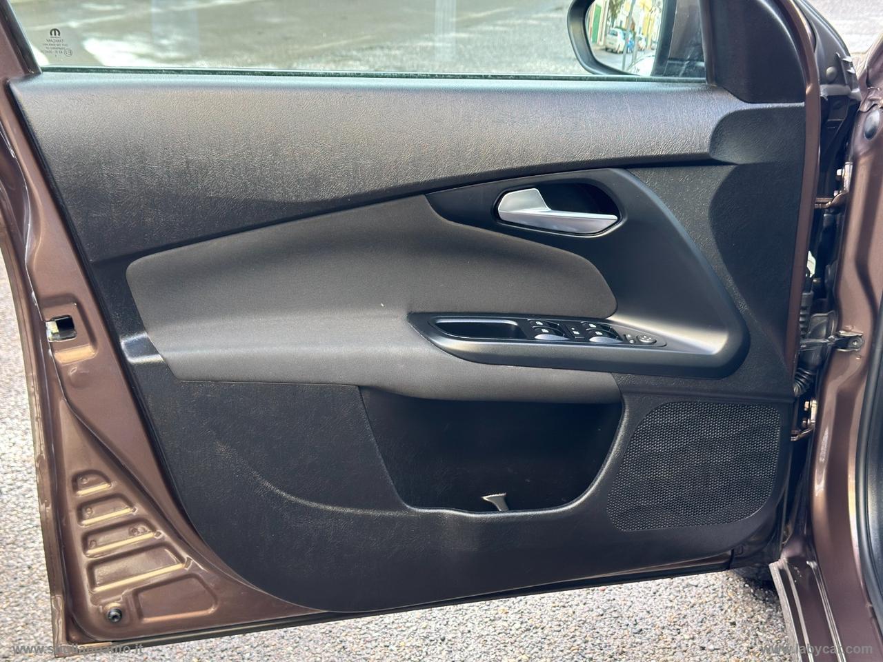 FIAT Tipo 1.6 Mjt S&S SW City Life FARI LED