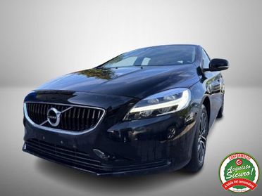 VOLVO V40 T2 Plus Momentum