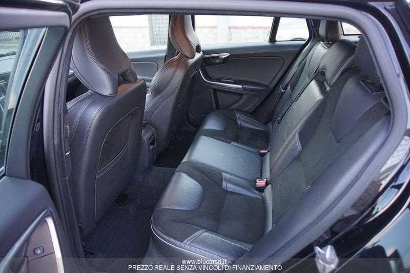 Volvo V60 V60 D2 R-design