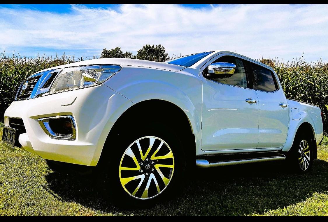 Nissan Navara 2.3 dCi 190 CV 4WD Double Cab N-Connecta