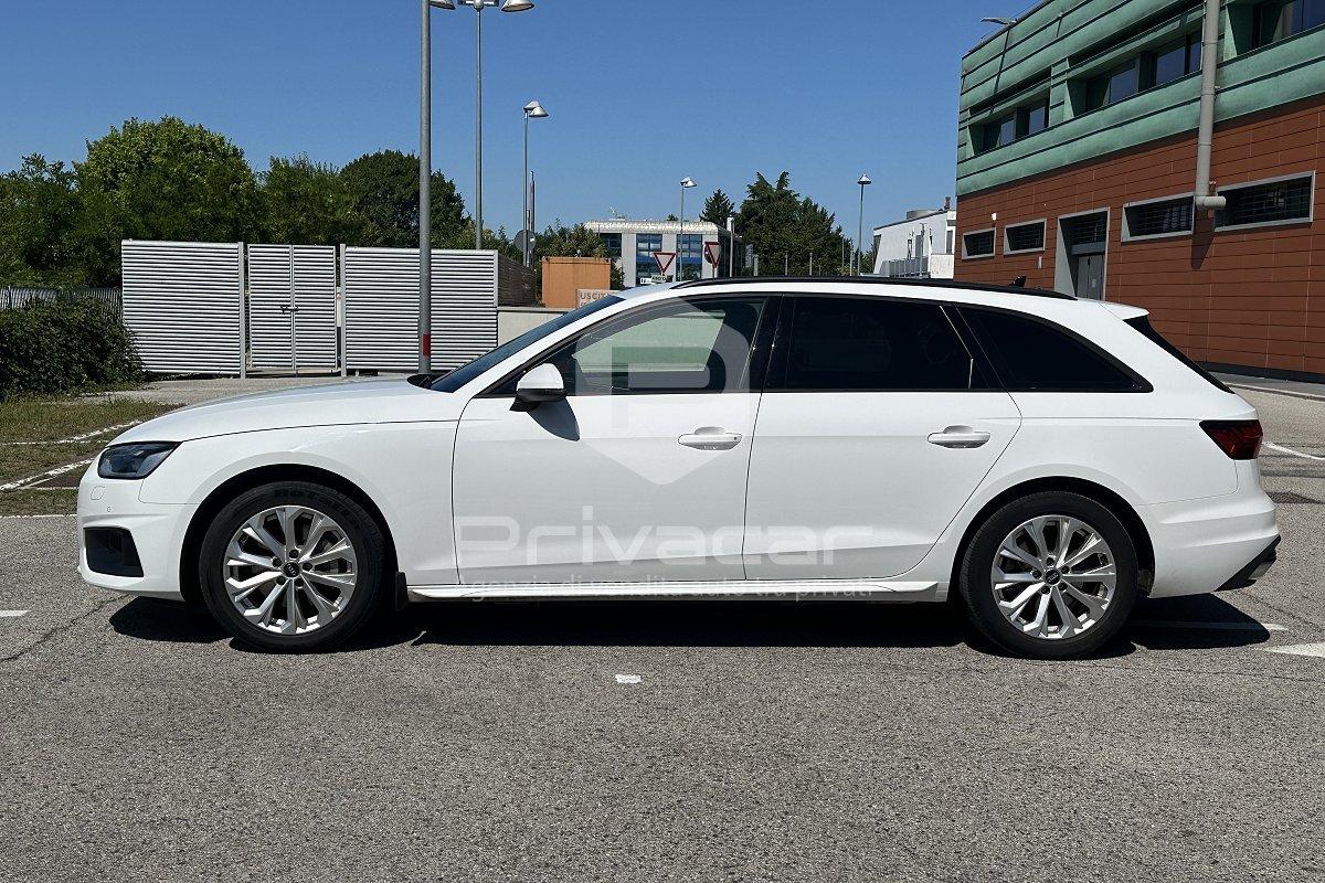 AUDI A4 Avant 40 TDI quattro S tronic Business Advanced