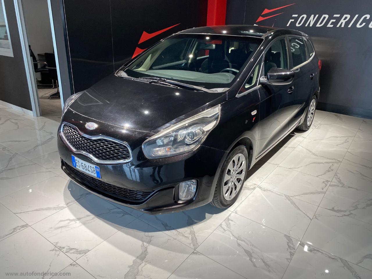 KIA Carens 1.7 DIESEL 7 POSTI