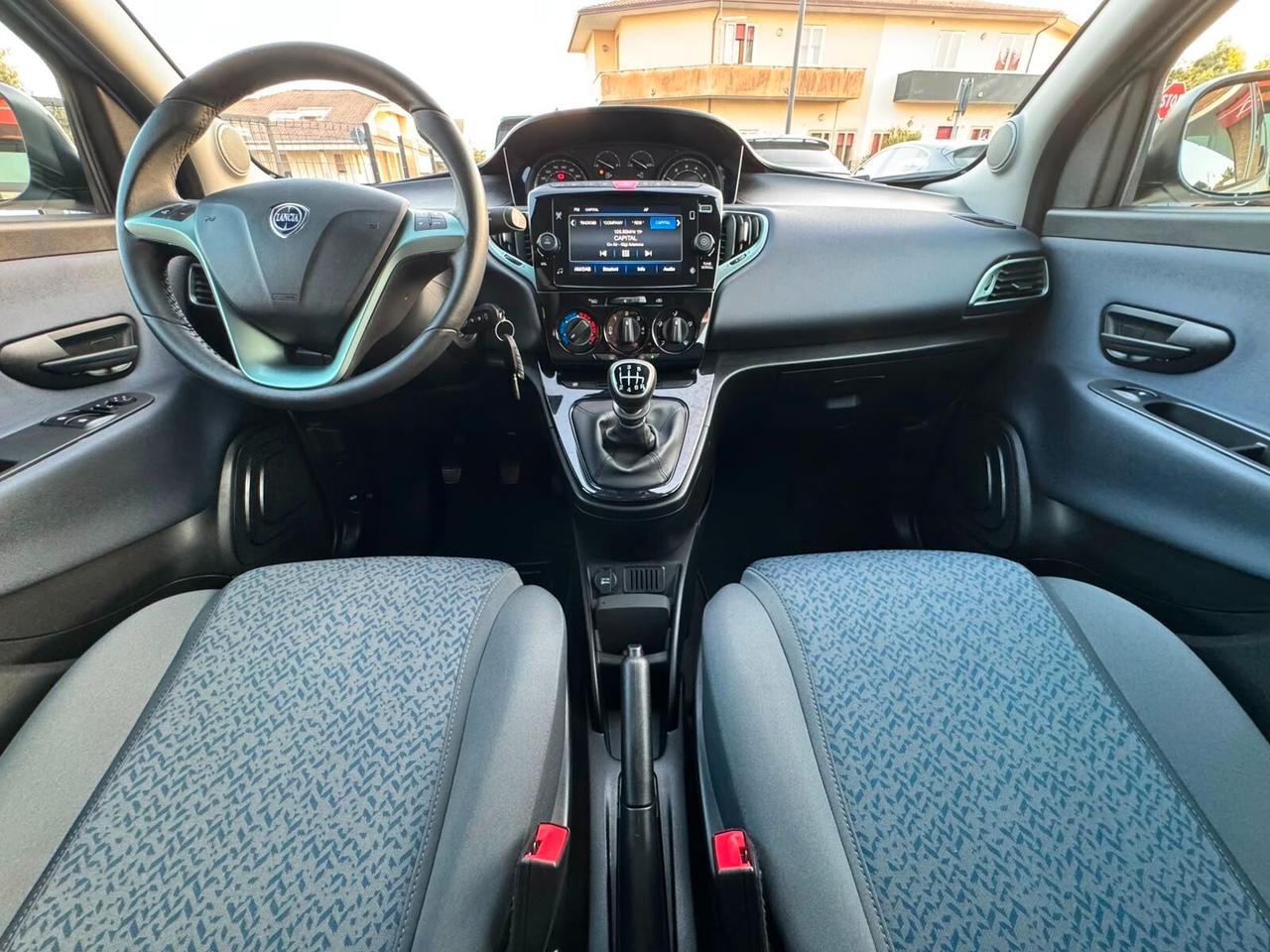 Lancia Ypsilon Hybrid