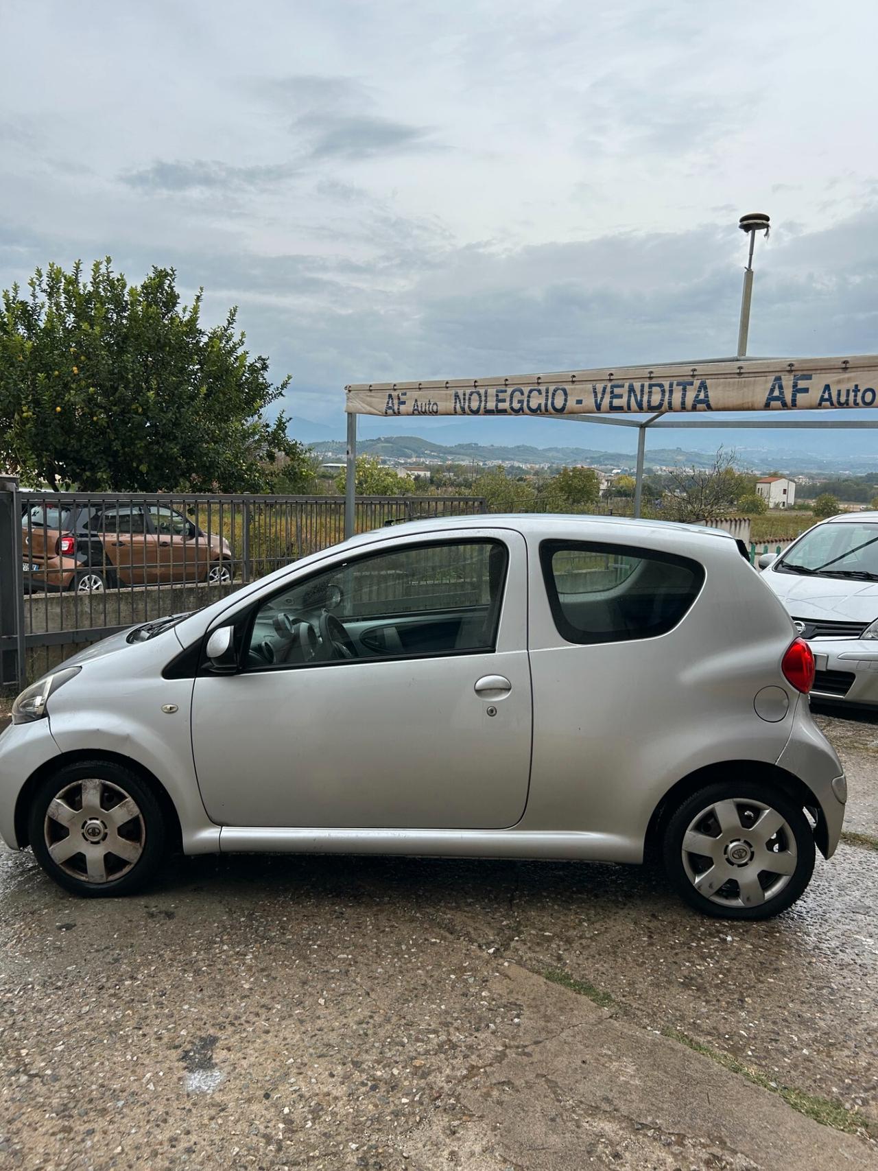Toyota Aygo 1.0 12V VVT-i 3 porte Sol