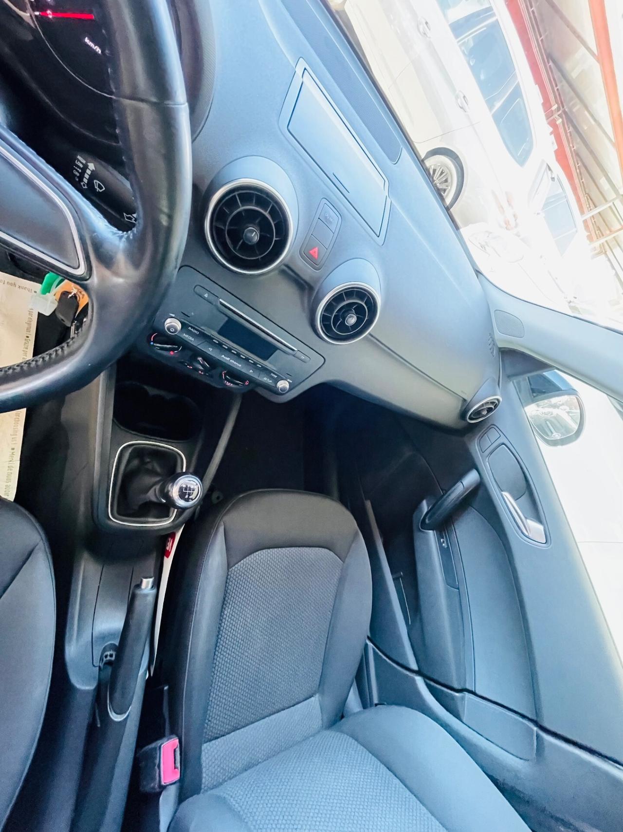 A1 SPB 1.6 TDI 116 CV/unipro/rate/s-line/