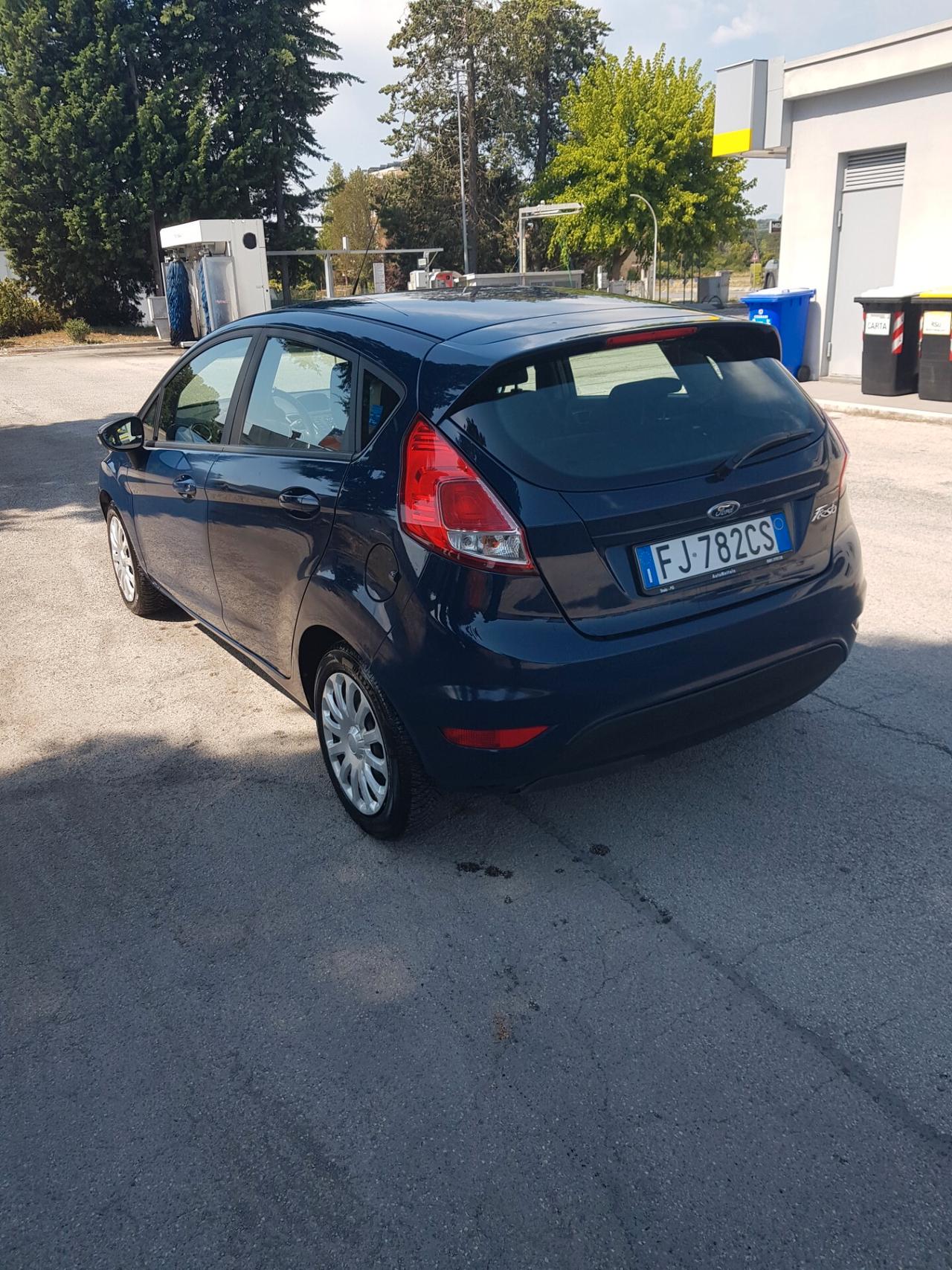 Ford Fiesta 1.5 TDCi 75CV 5 porte Titanium