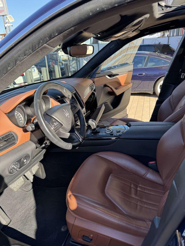 MASERATI Levante 250 cv Tetto Uniproprietario