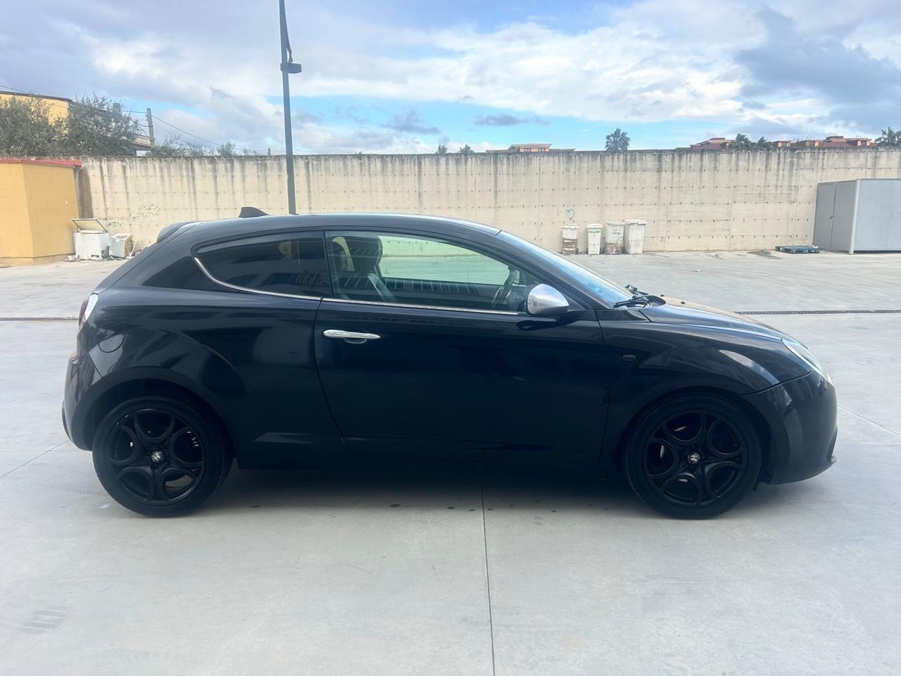 Alfa Romeo MiTo 1.3 JTDm 16V 90 CV Distinctive Sport Pack