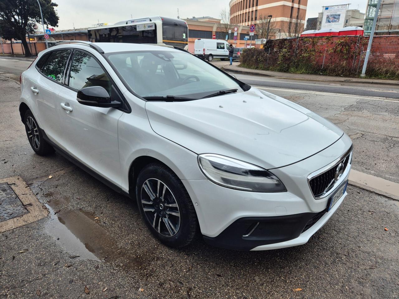 Volvo V40 Cross Country D2 Business Plus