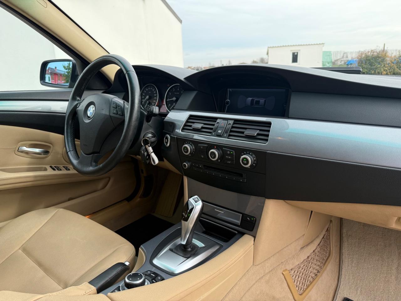 Bmw 520I Touring Futura E61