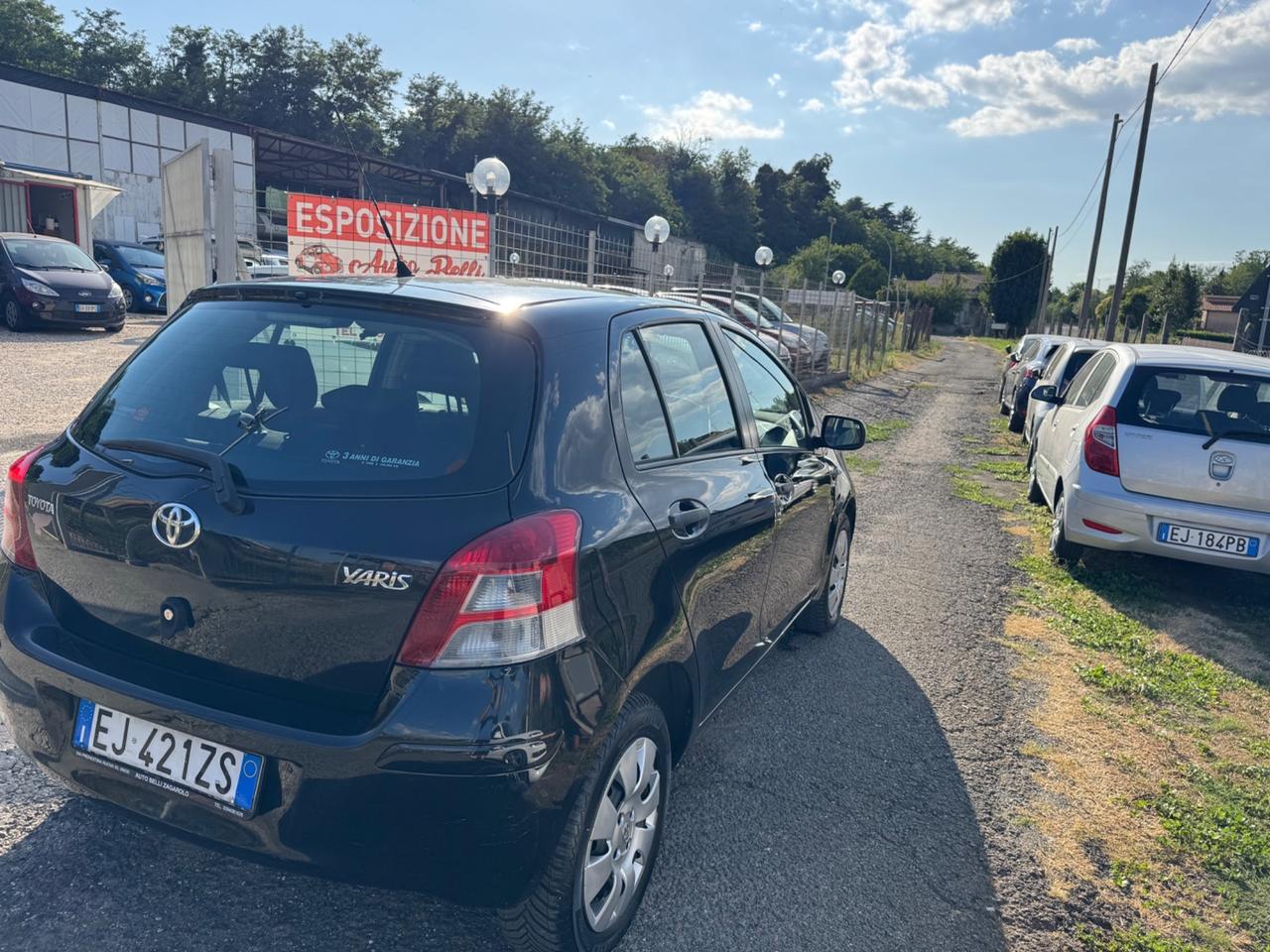 Toyota Yaris 1.0 5 porte Sol NEOPATENTATI
